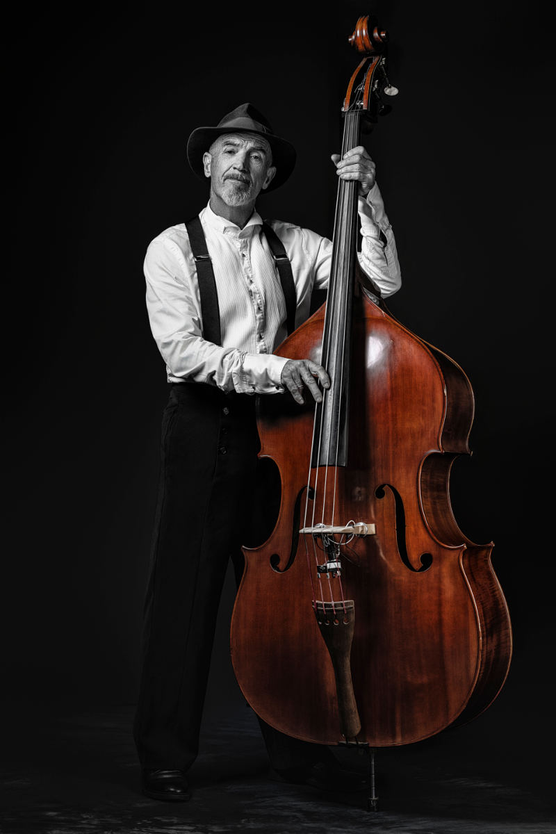 François Gonthier et sa contrebasse, Cabaret Pat'Jaune
